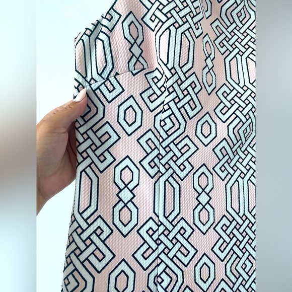 Geometric Printed Sheath Dress - Picture 3 of 8